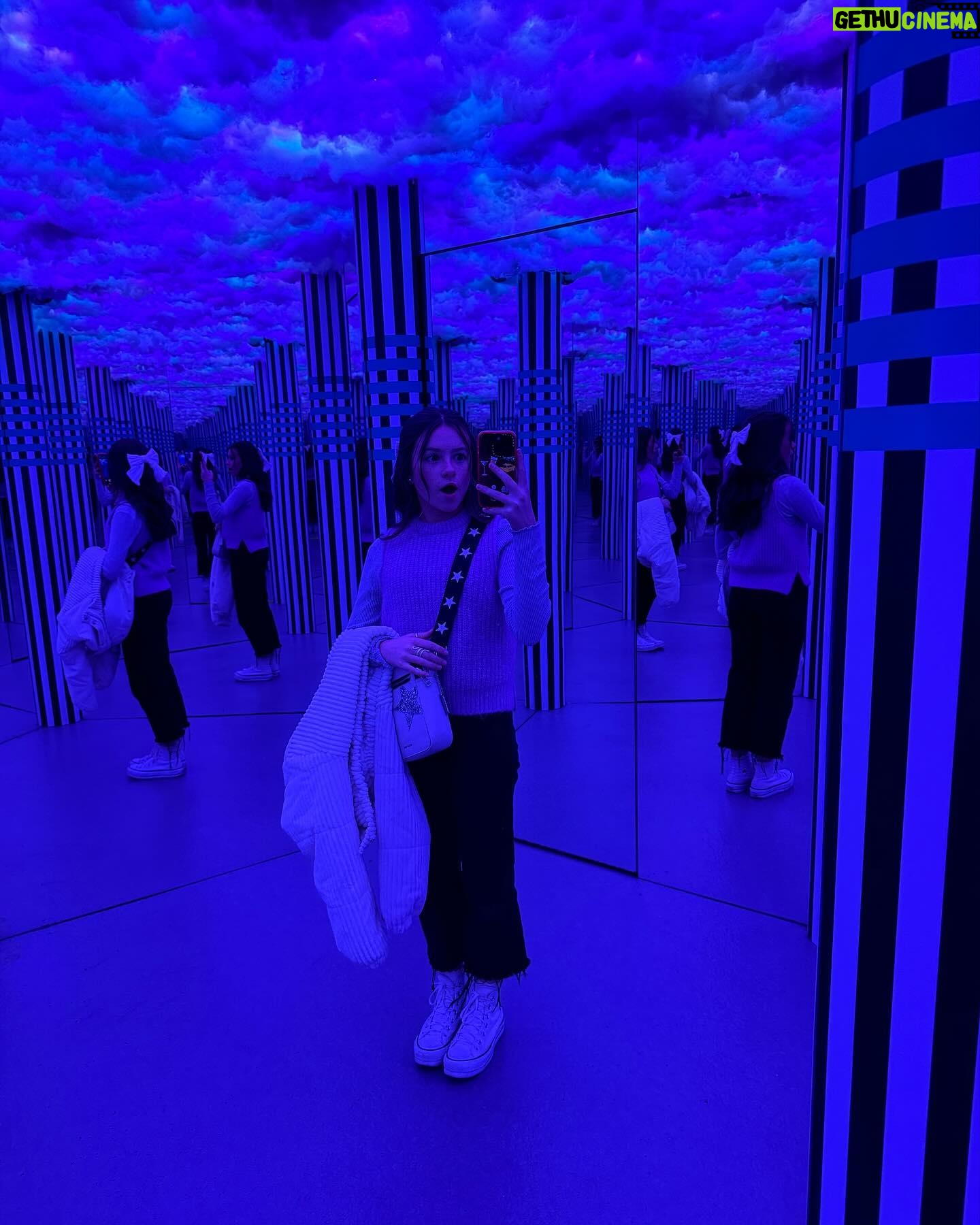 Cailey Fleming Instagram - 🖤🎀🌃💫