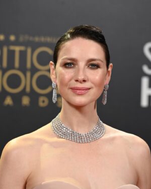 Caitríona Balfe Instagram - A night to remember… made even more special by @VanCleefArpels exquisite diamonds 💎#vcapartner #vancleefarpels #vcahighjewelry