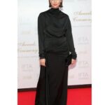 Caitríona Balfe Instagram - Last night was such an incredible celebration of Irish talent. Congratulations to all the winners and to everyone @iftaacademy for a fab night. ☘️☘️☘️☘️ Glam: @marywilesmakeup @garethbromell @karlawelchstylist Wearing @stellamccartney @jessica_mccormack @louboutinworld