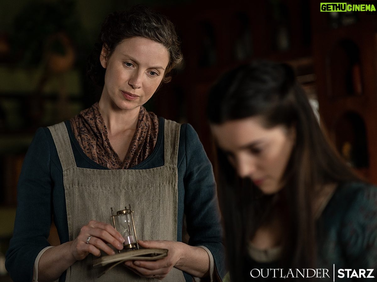 Caitríona Balfe Instagram - Claire takes Malva under her wing… the story continues … Ep 4 tomorrow @outlander_starz @sptv @jjessicareynolds