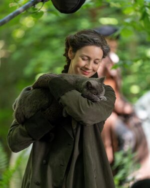 Caitríona Balfe Instagram - Just look at that wee cheetie! 😻 #Outlander