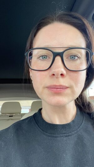 Caitríona Balfe Instagram - If anyone can help as a translator or help provide shelter in Poland right now we would be so grateful. @irishjimmybrown is there providing people with lifts but we need places to take them. We have money to pay you. Please .. any help is so deeply appreciated. #ukraine