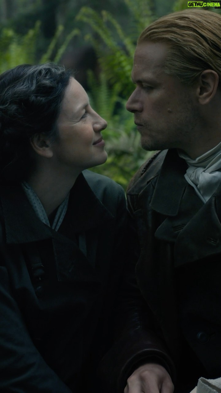 Caitríona Balfe Instagram - 4 out of 5 doctors recommend a daily dose of #Outlander. Here’s a sneak peek at tomorrow’s new episode.