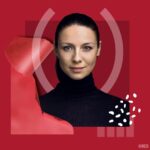Caitríona Balfe Instagram - I’m excited to announce that I’m teaming up with @RED & @Cameo to create some special shout outs to you and your loved ones! 100% of my Cameo proceeds will go to @RED’s fight to #endAIDS. Book now at cameo.com/RED. I’m excited to wish all my Outlander fans happy holidays! @outlander_starz @red @cameo. link in bio.