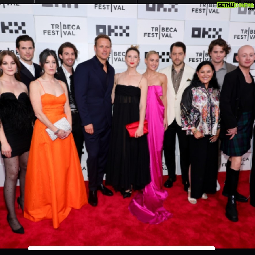 Caitríona Balfe Instagram - What a whirlwind last week was. I got to celebrate with this amazing group of humans at the @tribeca film fest and it was magical. Thanks to all the fans who came out and supported and … tomorrow. The wait is over. Season 7 is here!! @outlander_starz @tribecafilmfestival @sptv @lionsgateplusuk ❤️
