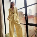 Caitríona Balfe Instagram – Press day 1 : @goodmorningamerica 
Glam : @garethbromell @marywilesmakeup @karlawelchstylist 
Wearing @proenzaschouler 💛