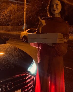 Caitríona Balfe Instagram - Was so wonderful to present last night at @baftascotland Congratulations to all the winners and nominees.... Thank you @audiuk for the fancy carriage ride and especially to the driver who let us stop for pizza on the way home. And thank you to wonderful Scottish designer @christopherkane for the fab dress ...! And thank you Kerry for the lovely hair and makeup! 😘😘😘