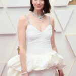 Caitríona Balfe Instagram - Celebrating our Belfast film at the 94th Oscars. So honoured to wear these exquisite @vancleefarpels jewels. #vancleefarpels #VanCleefArpelsPartner