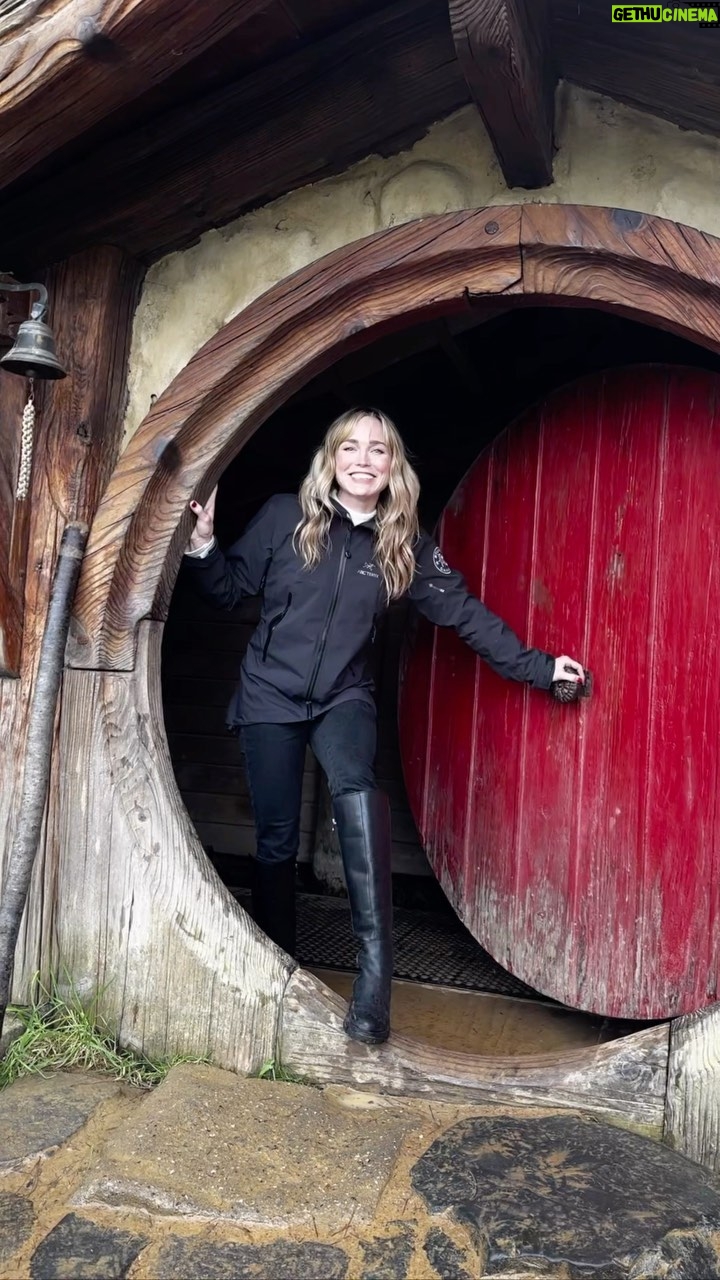 Caity Lotz Instagram - Where am I? 🥸 #hobbithouse #hobbiton