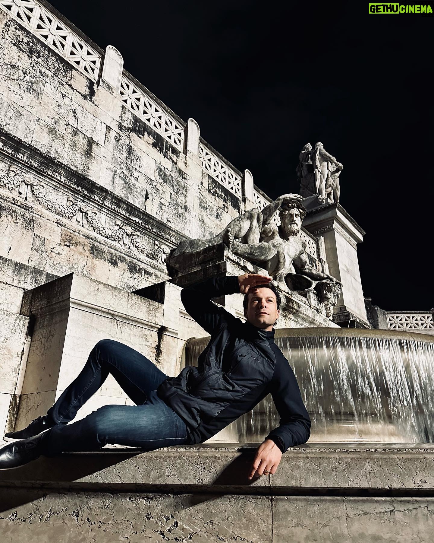Caity Lotz Instagram - ROME 😍 wow what an impressive city! Blown away by the power and grandeur. I love Italy 🇮🇹