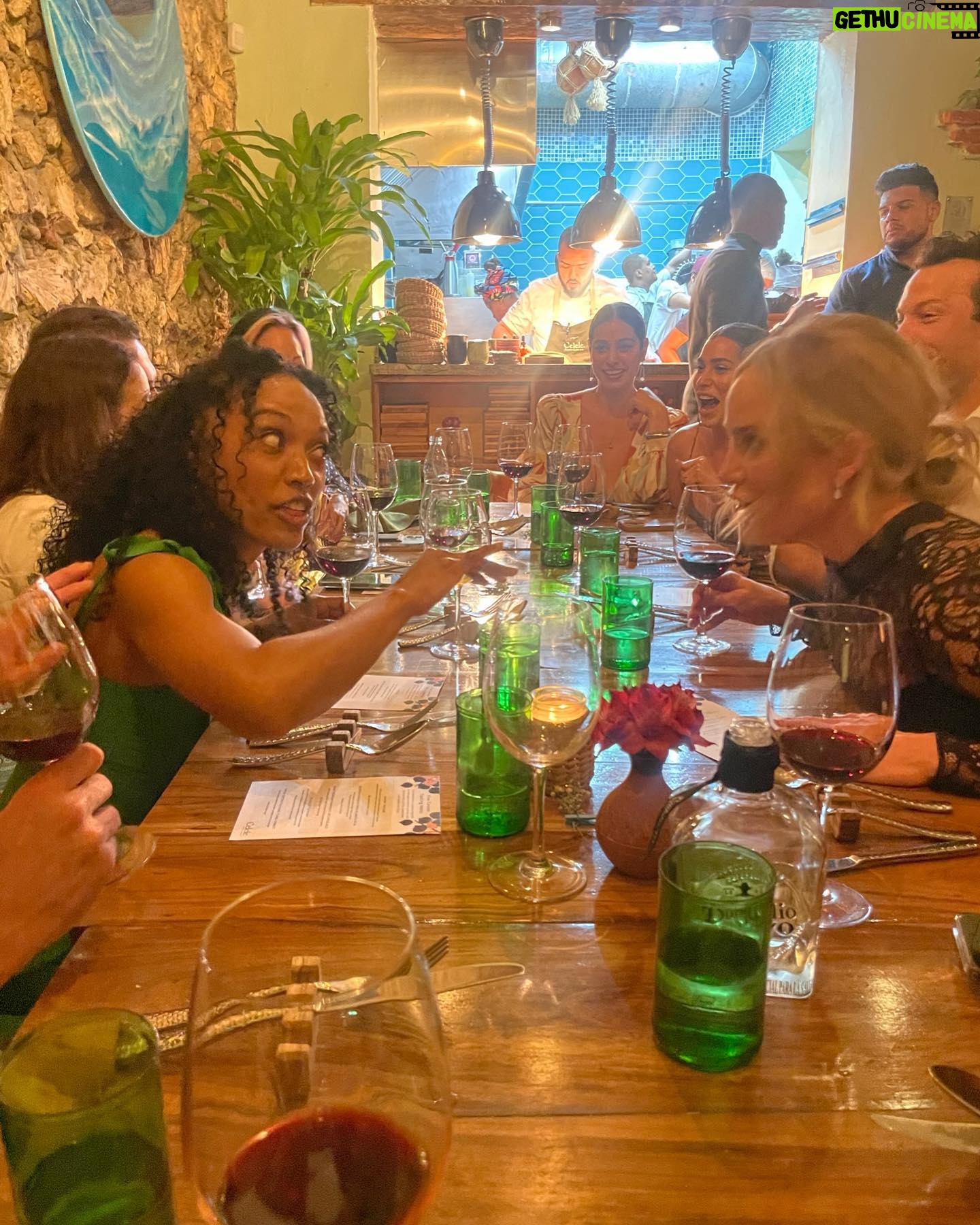 Caity Lotz Instagram - One of my favorite funny moments was when @dominiquedomingo got the whole restaurant to quite down and stood up for her speech…and I was like, “Wait…do you have 2? Because your supposed to do it tomorrow” her reaction was caught perfectly in last 2 photos. 💀 and then @noreenceneviva jumped in with a impromptu speech. 😂 btw @dominiquedomingo speech the next night was so good and made me cry 😭 but happy cry 🥹