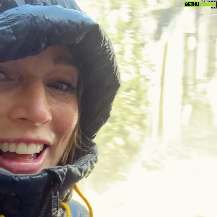 Caity Lotz Instagram - Made it to the top of Vernal Falls in #yosemite 💦 Got little wet and lots of stairs, but def worth it! This was my favorite hike 💕 also Yosemite in the spring time is 👌 not too crowded at all.