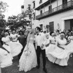 Caity Lotz Instagram - Exclusive: Actors @caitylotz and @iamkyleschmid hosted 50 guests for an intimate and romantic wedding weekend in Cartagena, Colombia. 💍 From her fashion-forward bridal looks to their heartwarming vows, find all the wedding details at the link in bio. 📷: @dosmasenlamesa 📋: @caribecordialweddings 💐: @cartagenahojasypistilos 👗: First dress: @galialahav Second dress: @galialahav Third dress: @nadinemerabi