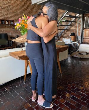 Calu Rivero Instagram - Hijo, Amo ser tu madre. Madre, amo ser tu hija.
gracias.