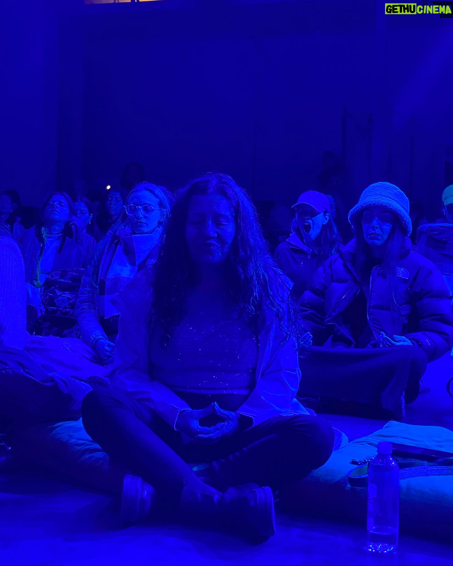 Calu Rivero Instagram - Despertar a vivir conscientemente amor y gratitud