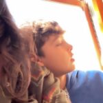 Camila Alves Instagram – Last day of the year, nothing fancy just a packed New Orleans streetcar ride to Canal street for one last adventure in 2023!!! To 2024 we go… 💚💛💚💛💚💛💚💛💚💛💚💛 Último dia do ano, nada extravagante, pegamos um bonde lotado em Nova Orleans até a Canal Street para uma última aventura em 2023!!! Para 2024 vamos lá…