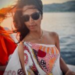 Camila Alves Instagram - Happy Labor Day ….to my friend who caught a photo I would’ve never asked for, Thank you.. ! #laborday