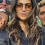 Camila Alves Instagram – 2 amazing sports event today MATCH DAY!! Tonight Let’s GO VERDE!!!! @austinfc x @lafc 
and right now @texaslonghorns x @ou_football  PLUS @aclfestival AT HOME IN AUSTIN!!!! LET’S GO!!!!