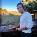 Camila Alves Instagram - Just because it’s Tuesday… and I wish I was in Texas sunny day getting served some tequila…right…? 🙋🏽‍♀️😂😊@pantalonestequila 💚💛💚💛💚💛💚💛💚💛💚💛💚💛💚💛💚💛 Porque é Terça Feira e eu aqui querendo estar no Texas num dia ensolarado sendo servida @pantalonestequila não é gente??