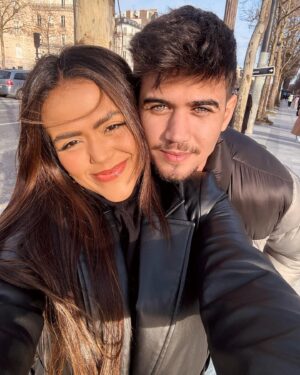 Camila Loures Instagram - 2 meses de uma vida 🤍 amo você