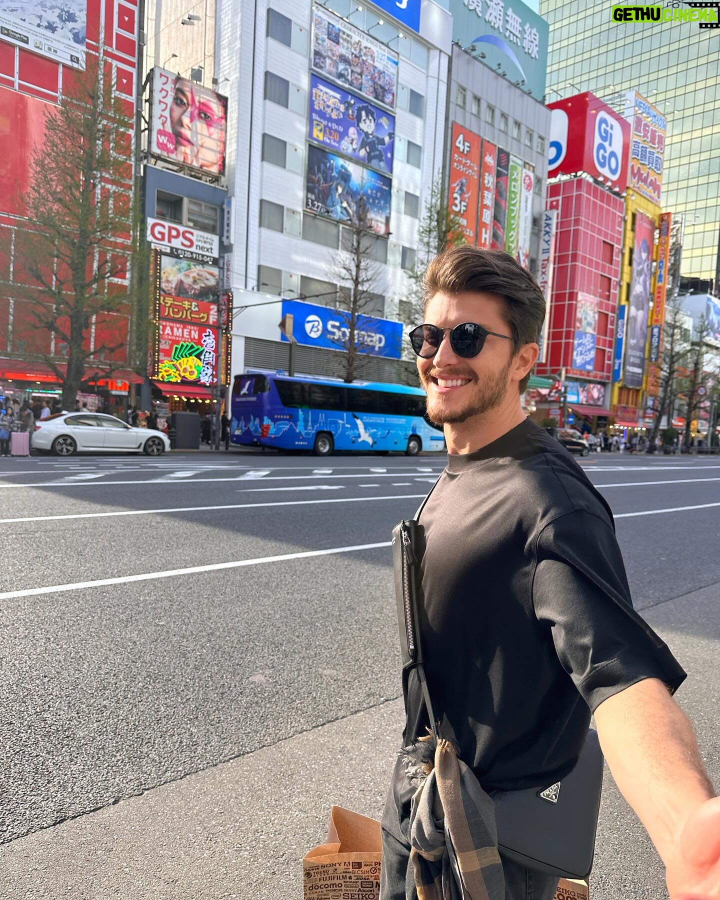 Camila Queiroz Instagram - A viagem acabou mas as fotos não 😇