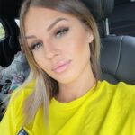 Camille Froment Instagram - Premier selfie de ma 26ème année 🥳🎂💛