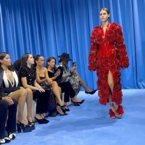 Camille Razat Instagram - Bravo @olivier_rousteing @balmain what an unexpected, unbelievably beautiful show 💙🤍♥️