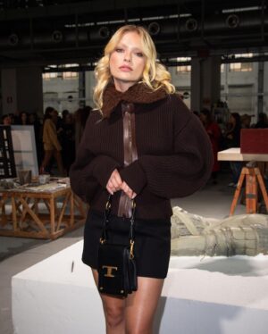 Camille Razat Instagram - Thank for having me @tods @tods congratulations @walterchiapponi ♥️ #todsss24