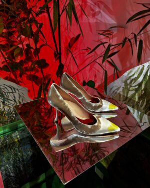 Camille Razat Instagram - @rogervivier FANTASY 👠👛