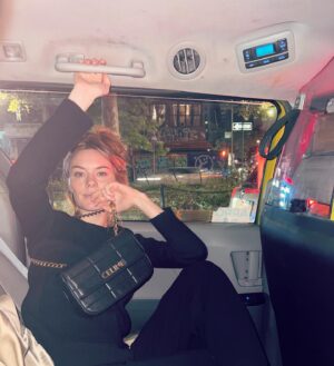 Camille Rowe Instagram - Nothing compares to you 🍎 @celine #CELINEMATELASSE