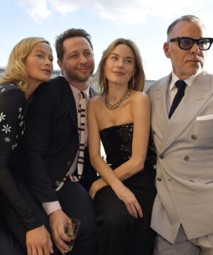 Camille Rowe Instagram - Beautiful last few days in Paris with  @davidyurman and family 🖤✨Merci beaucoup!