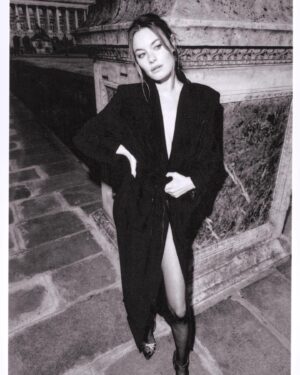 Camille Rowe Instagram - Merci @ysl @anthonyvaccarello 🖤