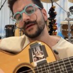 Camilo Instagram - Hoy estamos ensayando esta canción para Nuestro Lugar Feliz Tour y cada que la canto me gusta más. Quién está listo pa gritarla juntos? Jaja 😎🥵