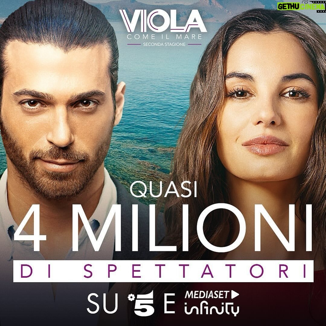Can Yaman Instagram - #Repost @luxvide ... 💥 Ottimo debutto per #ViolaComeIlMare2 La prima puntata della serie è stata vista da quasi 4 milioni di spettatori (3.861.000) su Canale 5 e Mediaset Infinity. In particolare, su Canale 5, “Viola come il mare” si è aggiudicata la serata con 2.899.000 telespettatori e una share del 16.70%. Su Mediaset Infinity, la prima puntata della serie è stata vista da 963.000 individui. 📣Luca Bernabei, CEO di Lux Vide: “Orgogliosi di questo risultato congiunto di Lux Vide e Mediaset. Ringrazio la Rete per aver rinnovato la fiducia in questo amatissimo progetto e siamo onorati che la seconda stagione di “Viola come il mare” sia stata la prima serie Mediaset presentata in anteprima su Infinity! Ringrazio per questo risultato il grande lavoro del nostro reparto Editoriale, di Francesca Chillemi e Can Yaman, di tutto il cast, della crew e di tutti i reparti Lux. Con la Direzione Fiction e con i registi Alexis Sweet e Laszlo Barbo abbiamo lavorato per realizzare una stagione ancora più coinvolgente, uno sforzo che il pubblico ha premiato anche in anteprima streaming su Infinity con oltre tre milioni di ore viste, che danno ancora più rilevanza all’ottimo risultato della prima serata con quasi tre milioni di spettatori!” Vi aspettiamo con la seconda puntata, giovedì 9 maggio, in prima serata su #Canale5. @fiction_mediaset @mediasetinfinity @fremantleit francescachillemi___ @canyaman @nastagramd @chiaratron @giovanni_scifoni @ninni_paginaufficiale @alice_arcuri_ @lorenzoscalzo223 @virgidiop @laszlobarbo