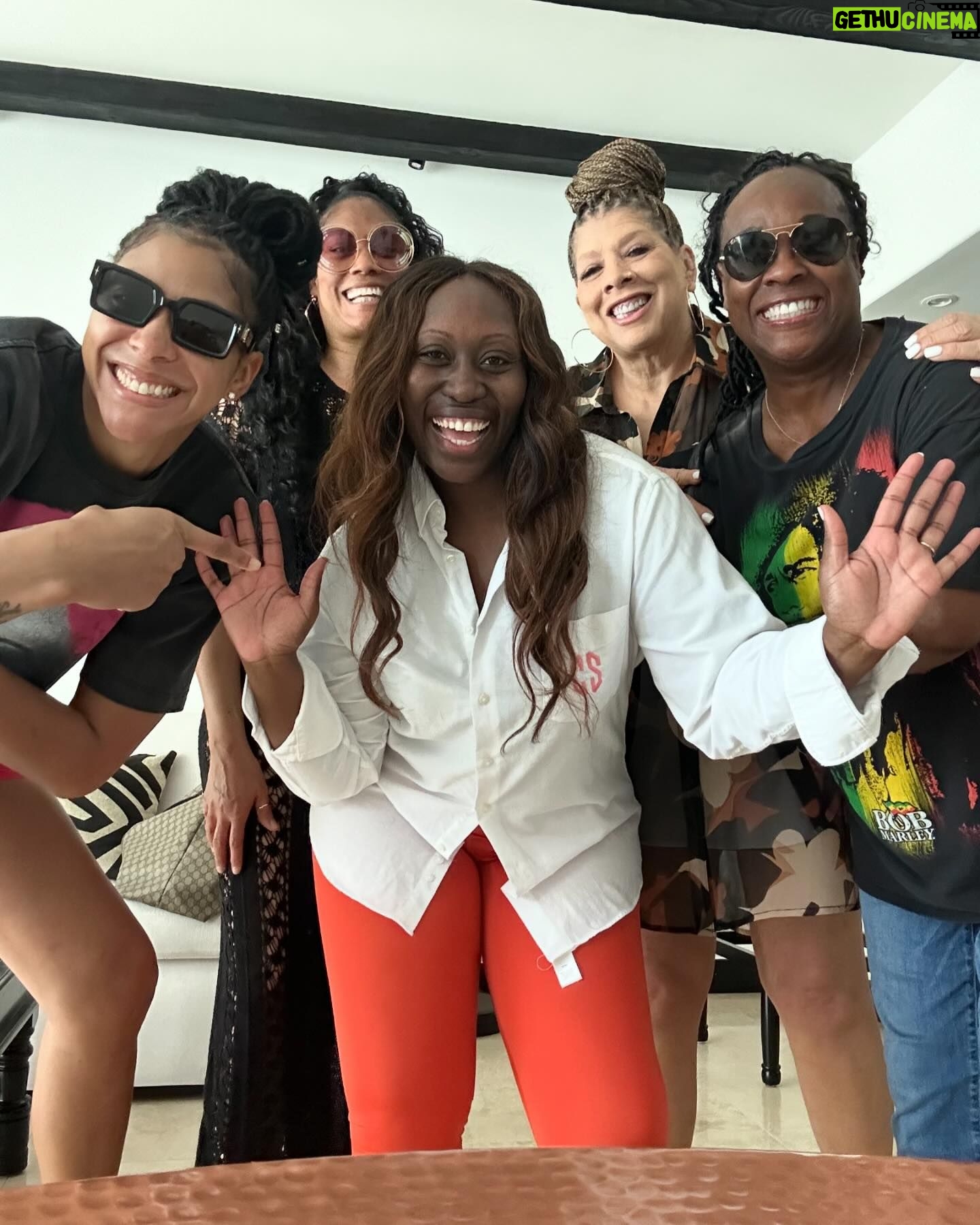 Candace Parker Instagram - Wedding vibez were immaculate… ESPECIALLY since we know it’s the union of two people MEANT TO BE. I love you all. It makes my HEART smile and almost jump out of my chest when some of my favorite people are all together. We ridin til the wheels fall off and even then we keep pushin. @airphonehome and @chrissy_smith01 CONGRATULATIONS ❤️❤️❤️ we love you SO MUCH! Last slide…. Even Goose knew Eric put a RING ON IT!!😂😂🔥👀🫶🏽