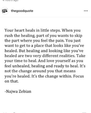 Candace Parker Instagram - Bones heal….. eventually! Life goes on…..To say I was devastated by my injury is an understatement. I was shattered. But my people held me up. And for that…. I’m grateful ❤️ #4Life