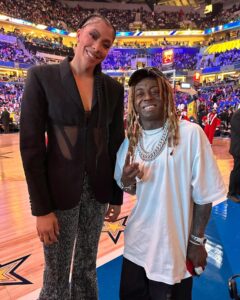 Candace Parker Instagram - All-Star ‘24! I met a couple rappers (@ernie.johnson dropped barz in his Legends speech) and caught up with some amazing peeps. Grateful to work with such amazing people 🙏🏽⭐️ #WeAreNotTheSameIAmAMartian 🔥🔥🔥 #RookieYearCarter3Vibez