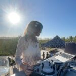 Candela Vetrano Instagram - Chancleteando en la @vendimia.neuquina ! Fue espectacular 🍇❤️🩷🩵🫶🏻💕 #DJCHANCLETA🩴