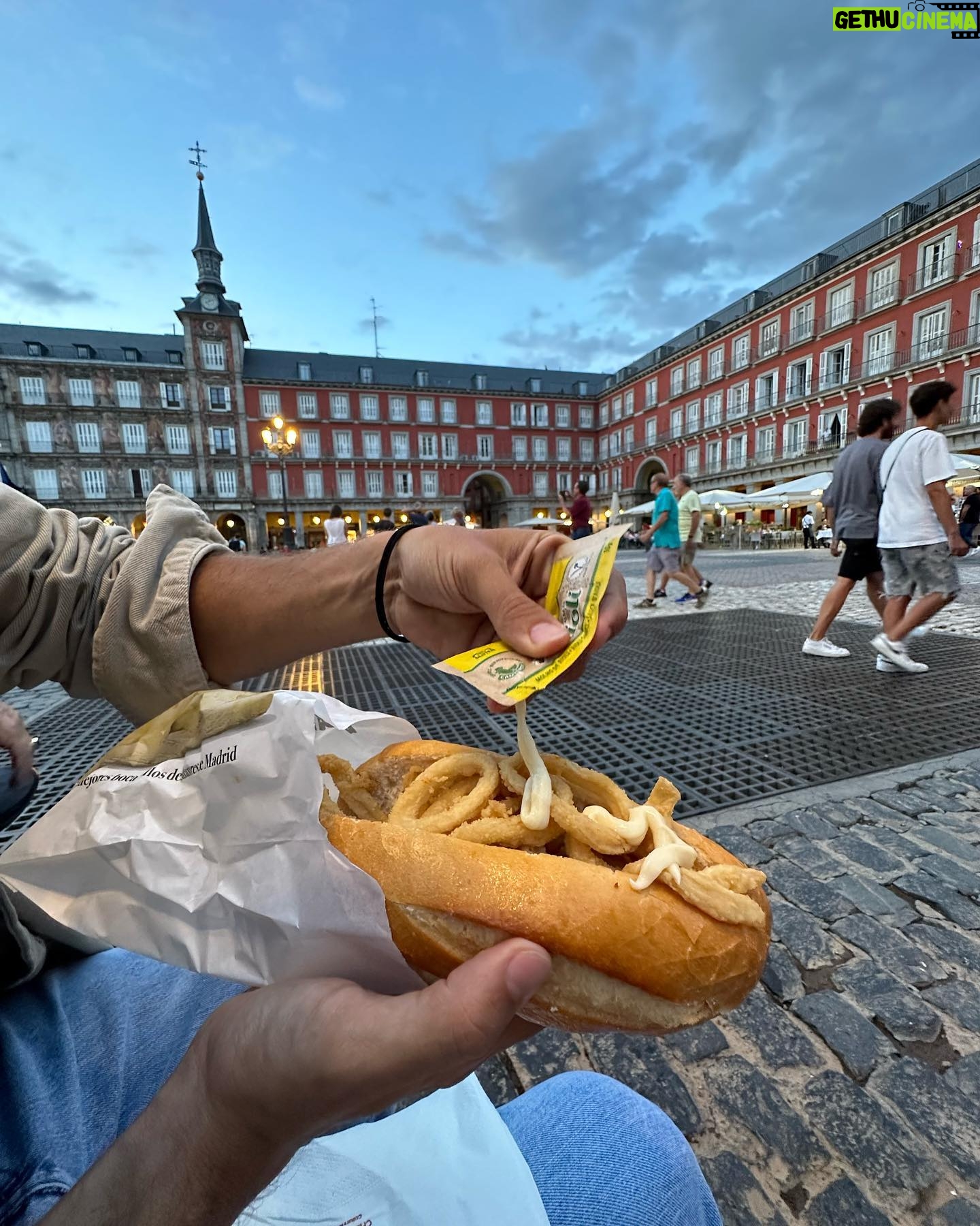 Candela Vetrano Instagram - Andar, comer y siestar. πͺπΈπ