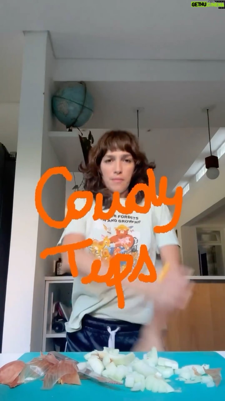 Candela Vetrano Instagram - Jamás pensé que me daría orgullo que me griten “cebolla” por la calle. Con ustedes… mis #CANDYTIPS . Leo sugerencias