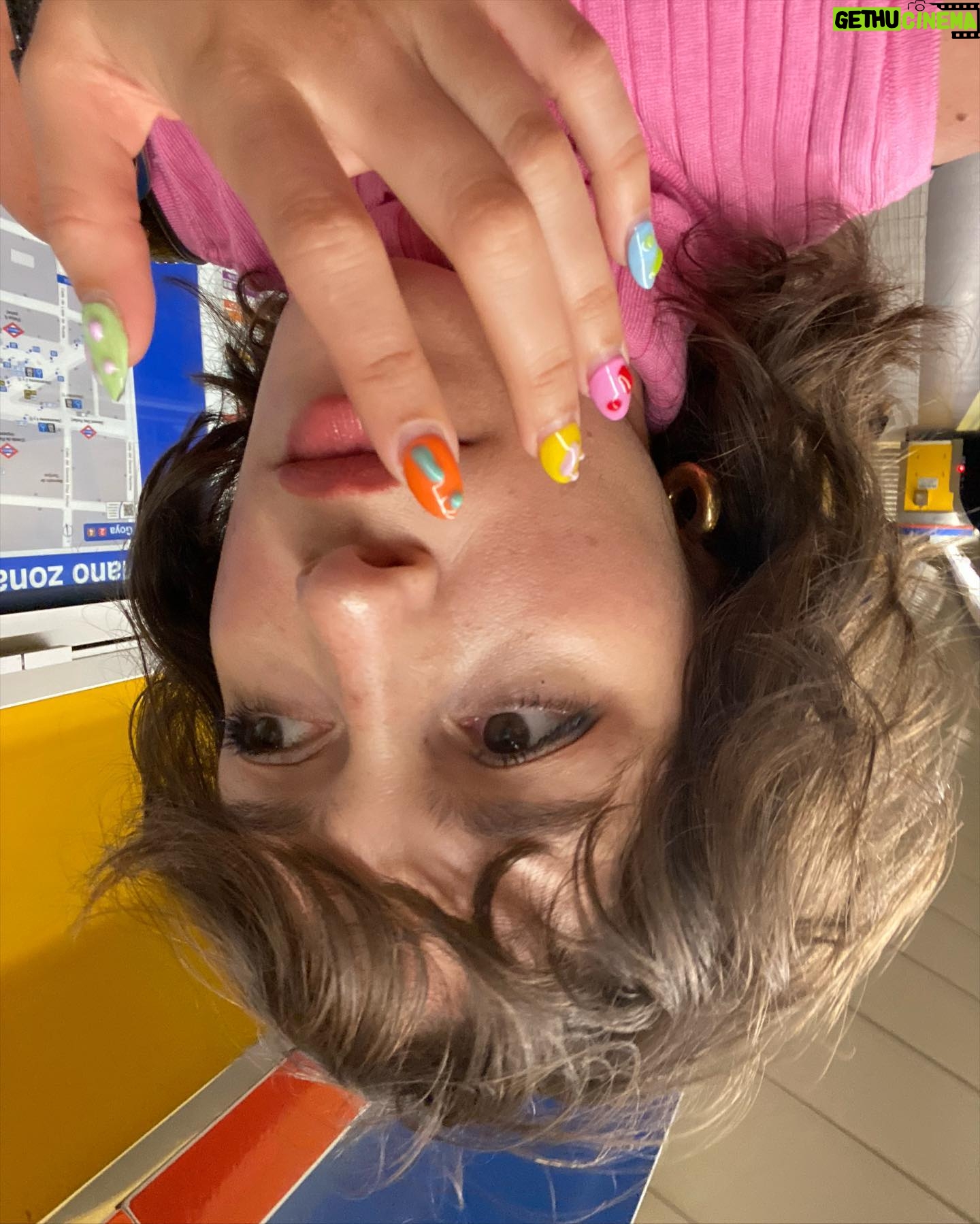 Candela Vetrano Instagram - Andar, comer y siestar. πͺπΈπ
