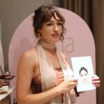 Candela Vetrano Instagram - Amo ser parte del Squad de Maquillaje @natura.argentina junto a mujeres inspiradoras 🤍 Las invito a conocer sus dos líneas de maquillaje: Natura UNA y Faces. Todos los maquillajes son cruelty free 💗💕