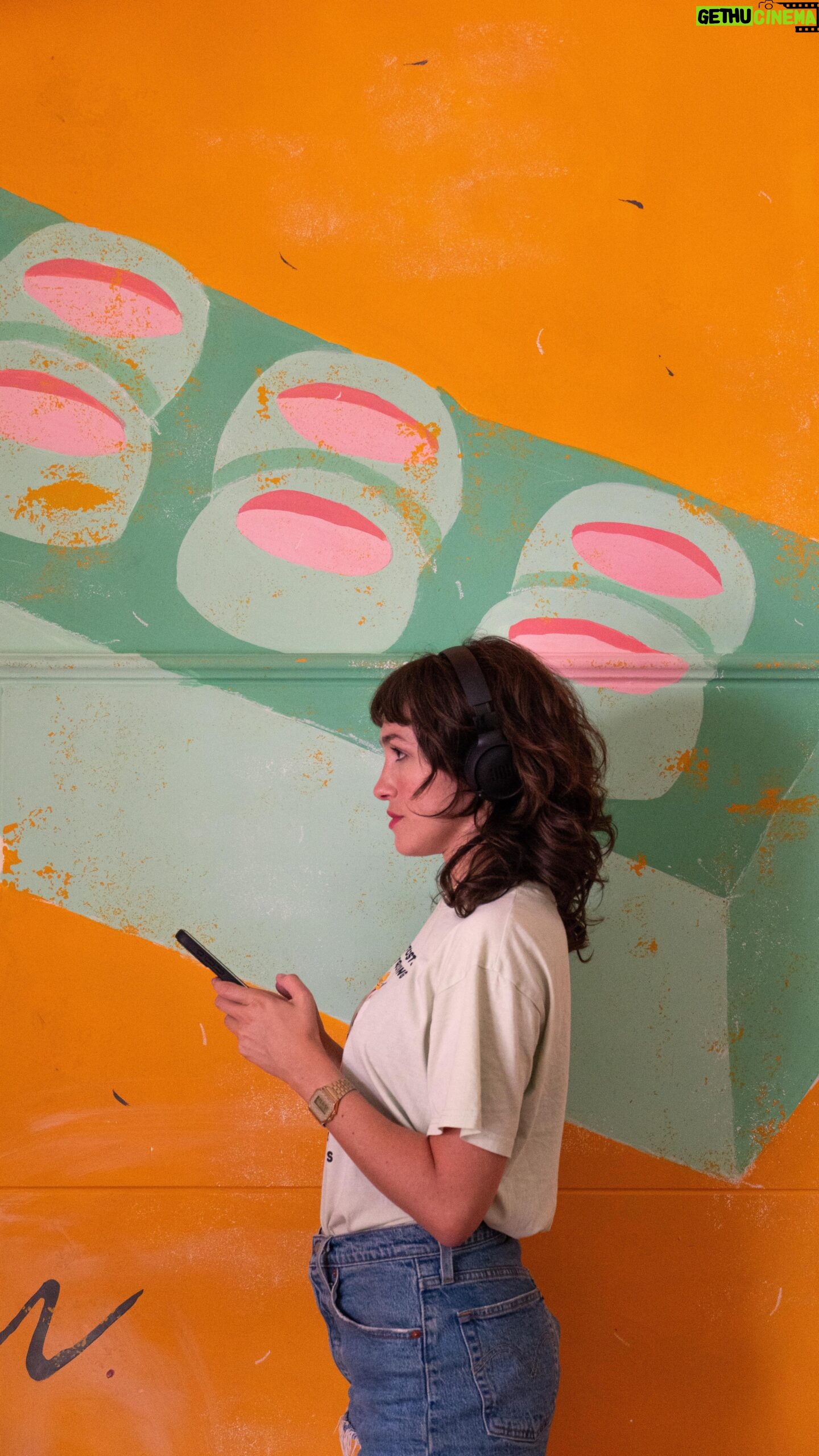 Candela Vetrano Instagram - Música todo el tiempo, en todos lados 🎶🤍 @amazonmusicar