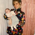 Candela Vetrano Instagram - Cumpleaños la mujer amor 🩷 mi madre. Gracias por tanto. Sos y serás la mujer más importante de mi vida. Te amo, te digo cada vez que charlamos. Gracias por criarme con alegría, demostrandome que todo se puede si se hace con el corazón. Felices 60. Les deseo a todos una madre como la mia, y si 🩷