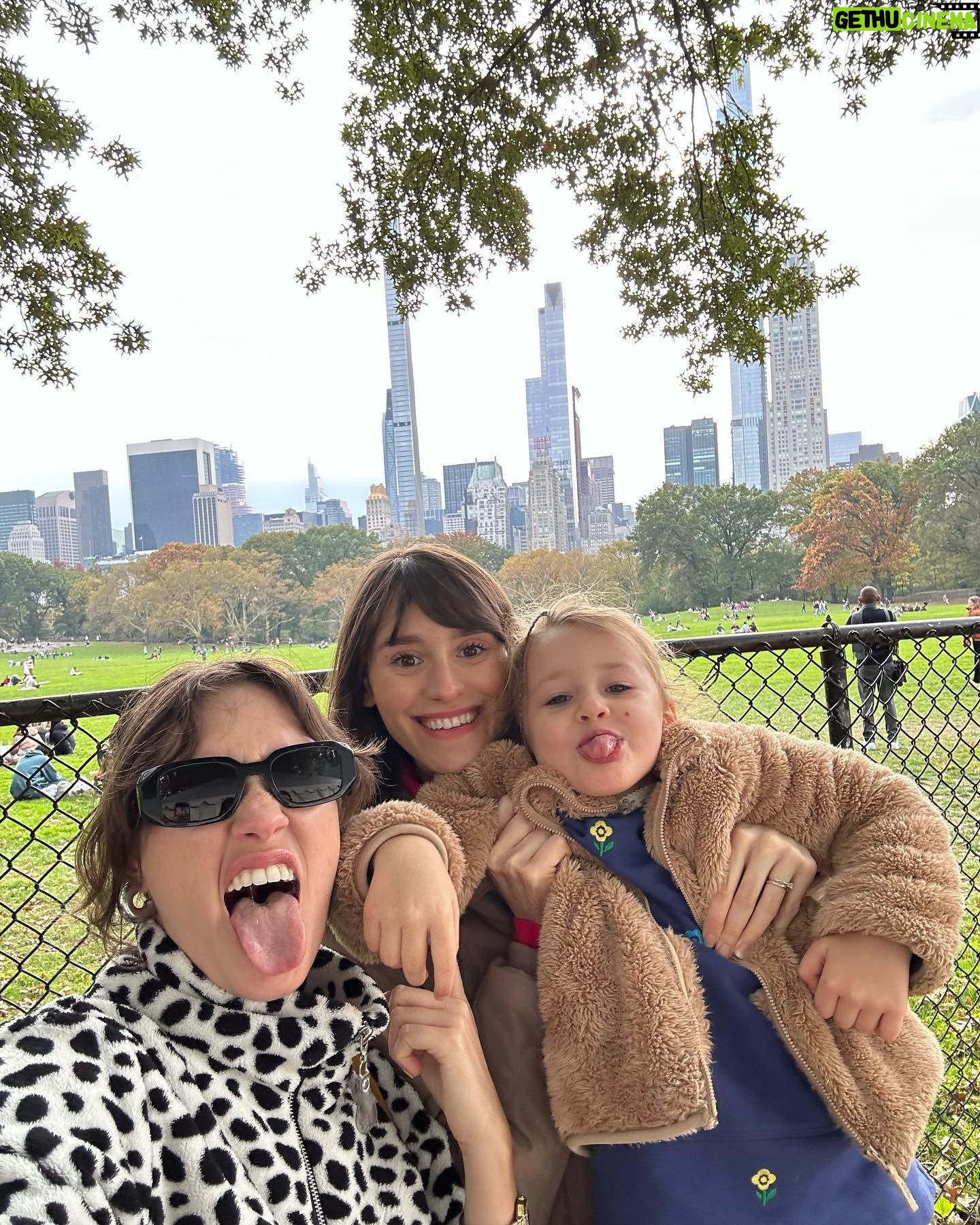 Candela Vetrano Instagram - un poquitito de NY siempre hace bien al ❤️