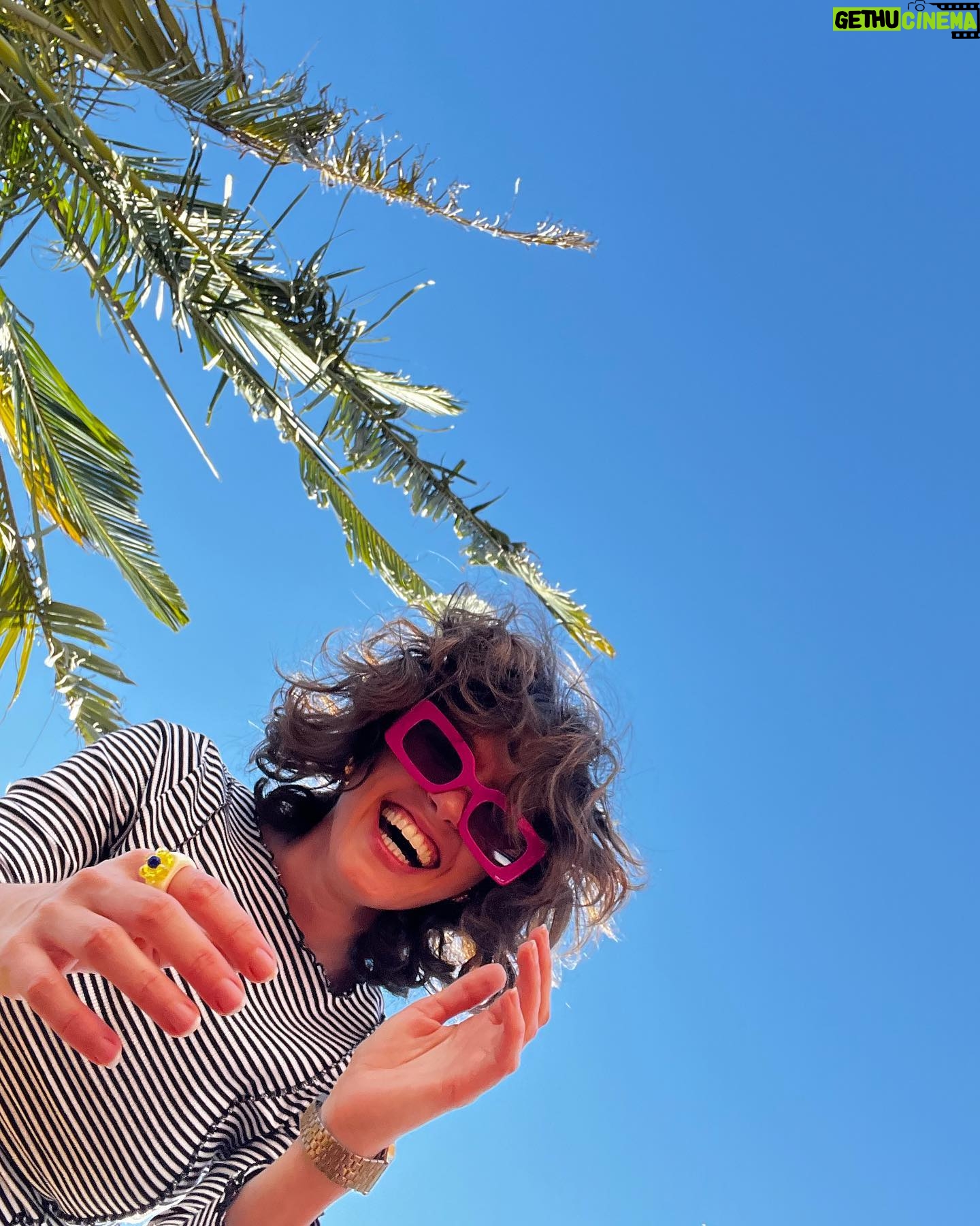 Candela Vetrano Instagram - empezó la leo season 🌞