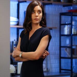 Cansu Dere Instagram - #Sadakatsiz @kanald @sadakatsizdizi @medyapimresmi