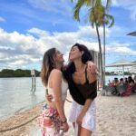 Cansu Dere Instagram – 🌞💛