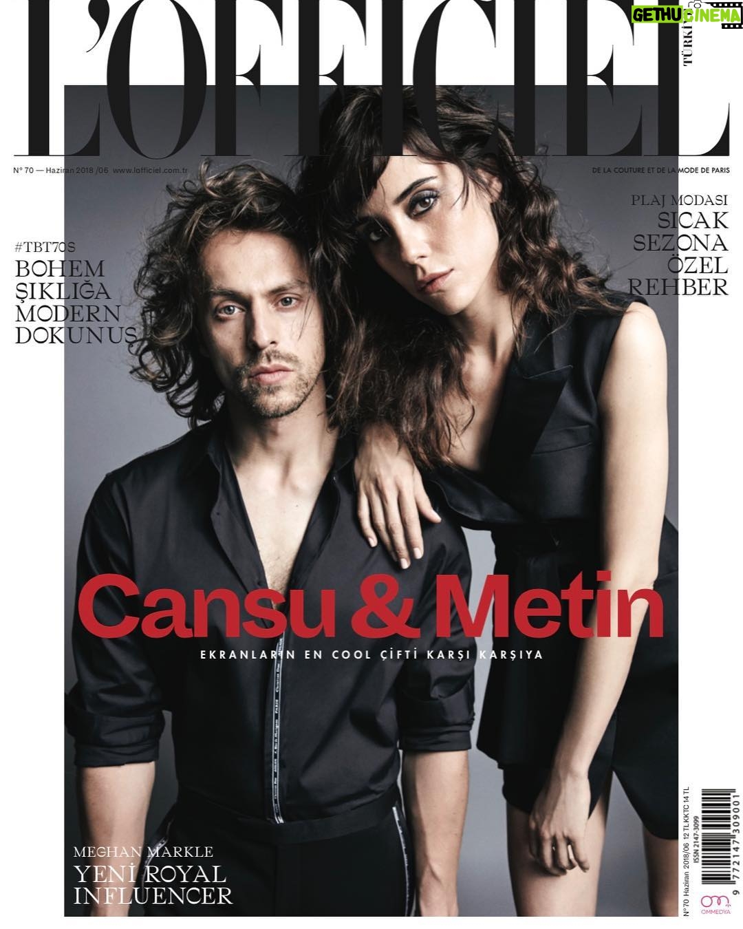 Cansu Dere Instagram - @lofficielturkiye , @metinakdulger 💫 Fotoğraf: @emredogru Röportaj: @baglankeskin Moda editörü: @kubrakonca Makyaj: @serkanparmaksizoglu Saç: @burhancilgin ♥️