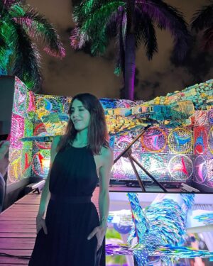 Cansu Dere Instagram - 🌠🤍
